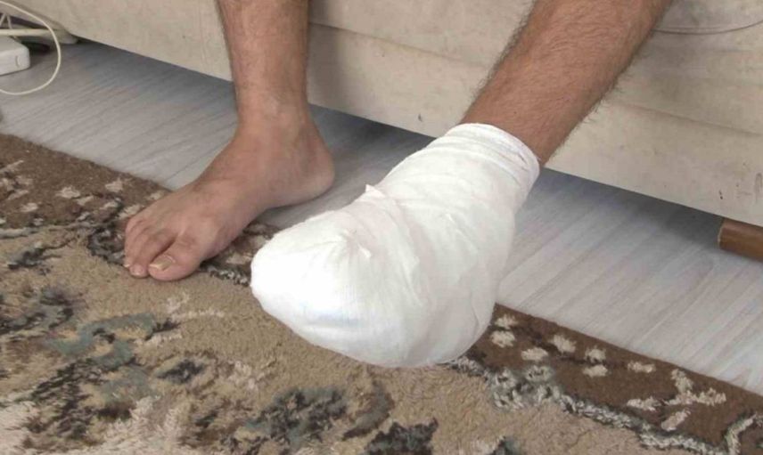 Temizlik personeli dehşet saçtı: Araca çarptı sonra sürücüyü ezdi