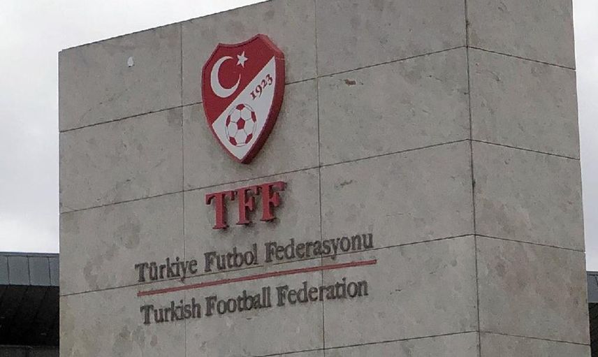 TFF Sarı ve Kırmızı Kartlar İle İlgili Yeni Kuralı Açıkladı!