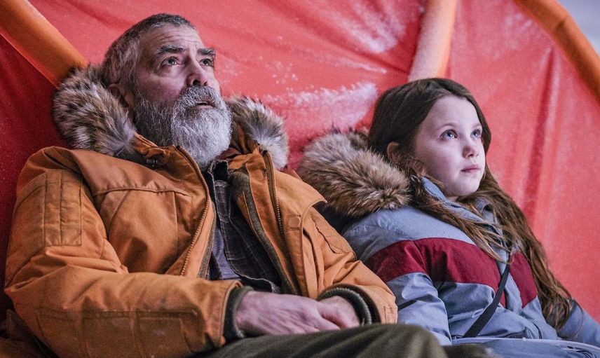 The Midnight Sky film konusu ve oyuncuları