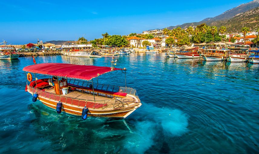 Ticaret Bakanlığı’ndan tatile çıkacaklara uyarı: ‘Otel ve paket turlara dikkat’