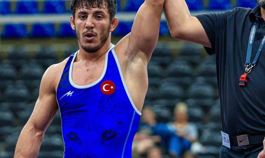 Tolga Özbek’ten gümüş, Alperen Atar’dan bronz madalya