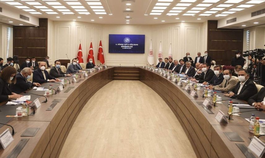 Toplu sözleşme pazarlığı kızıştı: Kamu işçileri için ilk teklif yüzde 30 zam