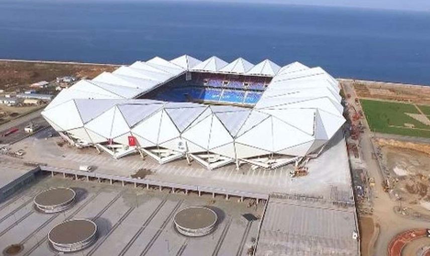 Trabzon Şenol Güneş Stadyumunda Çökme Tehlikesi