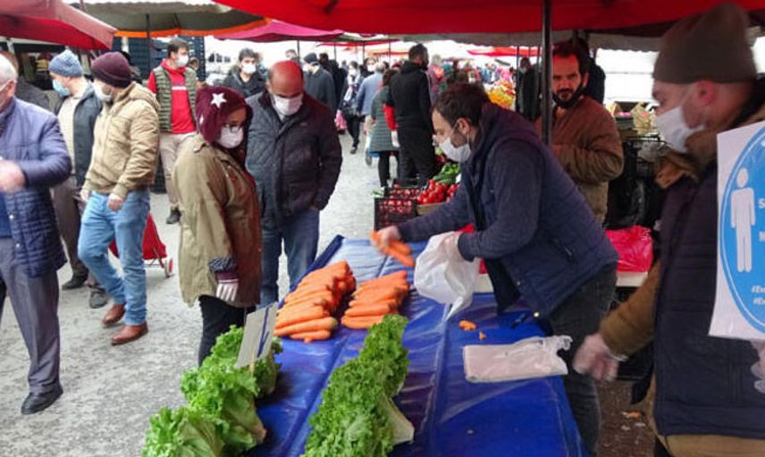 Trabzon'da Semt Pazarlarında Yoğunluk Hakim Oldu