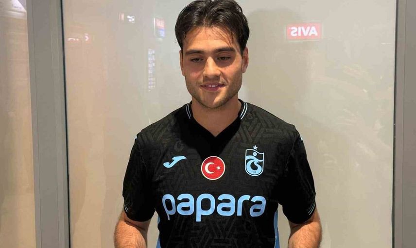Trabzonspor, Aral Şimşir ile 4 yıllık sözleşme imzaladı