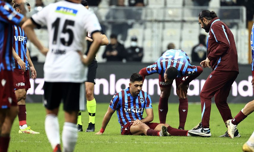 Trabzonspor'dan Anastasios Bakasetas ve Hüseyin Türkmen Açıklaması