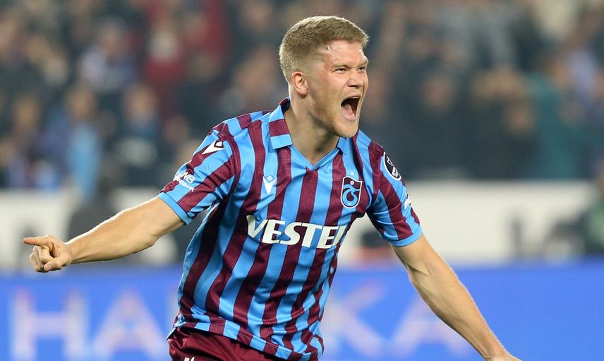 Trabzonsporlu Andreas Cornelius taraftarların sokakta kendisine gösterdiği ilginin inanılmaz olduğunu söyledi