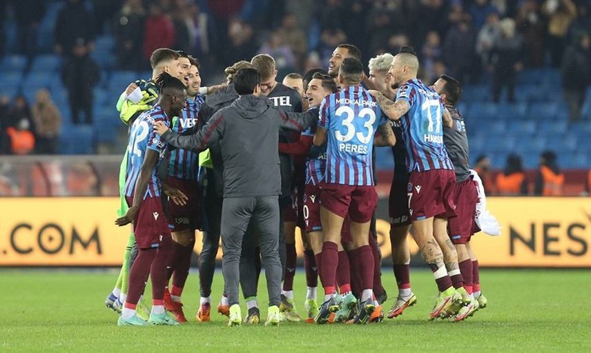 Trabzonspor'un Altay Maçı Öncesi Kamp Kadrosu Belli Oldu