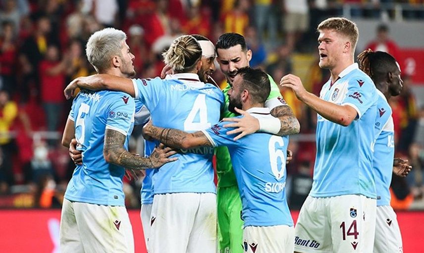 Trabzonspor'un Beşiktaş İle Oynayacağı Derbiden Önce Kamp Kadrosu Belli Oldu!