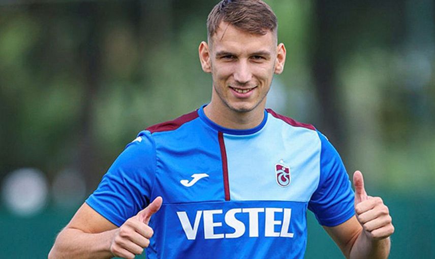 Trabzonspor'un Hırvat yıldızı Teklic İstanbul'da! Transferi için resmi açıklama geldi