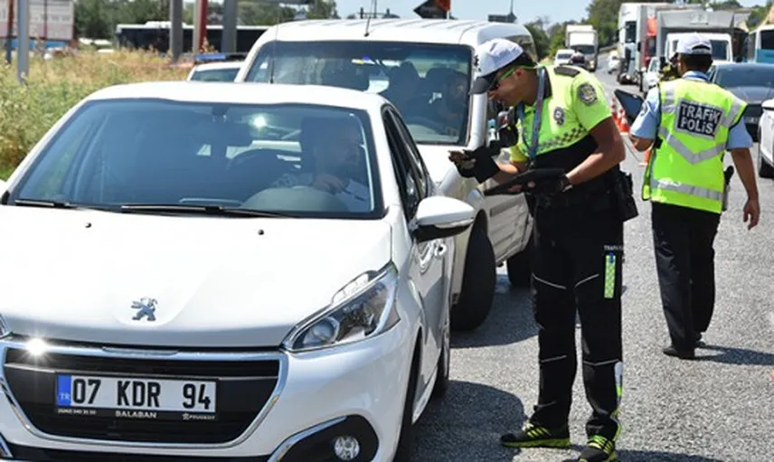 Trafikte Uygulanan Geniş Çaplı Denetim! 20 Bin Araç Trafikten Men Edildi
