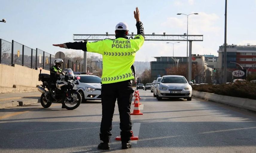 Trafikte yeni bir dönem başlıyor: O belgeyi taşımak artık zorunlu olmayacak