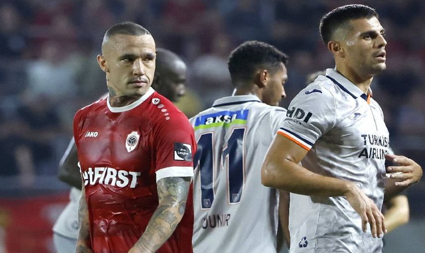 Tribünde Türk bayrağı yakmışlardı: UEFA’dan Antwerp’e ödül gibi ceza