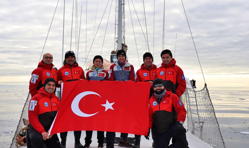 Türk bilim insanları Ulusal Arktik Bilimsel Araştırma Sefer'ini tamamladı