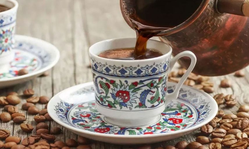 Türk kahvesi ve Tarçın bir araya gelince Vücuttaki yağlara savaş açıyor!