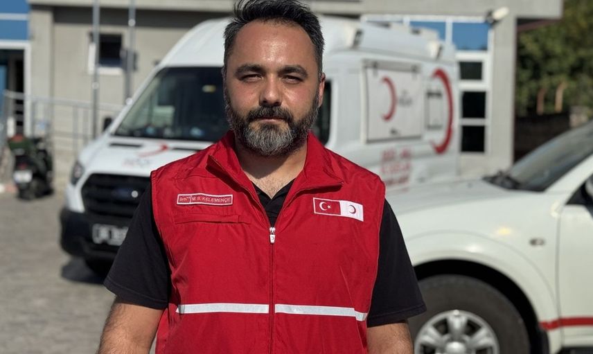 Türk Kızılay Sındırgı'da Depremzedelere Üç Öğün Yemek Dağıtıyor