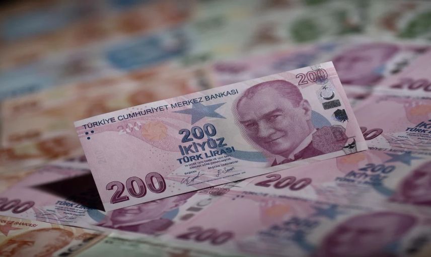Türk Lirası'nın Reel Değeri 5 Ay Sonra Geriledi