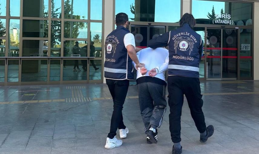 Türk Ordusuna hakaret ekipleri harekete geçirdi: Çok sayıda kişi gözaltına alındı