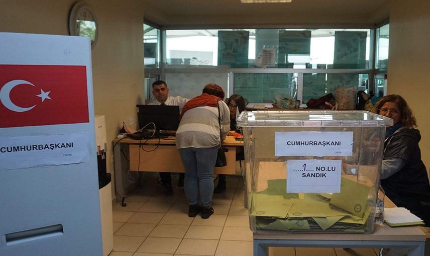 Türkiye bir kez daha sandık başında: İkinci tur oylaması başladı