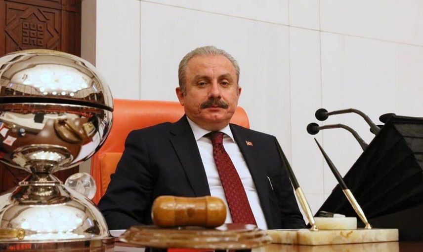 Türkiye Büyük Millet Meclisi Başkanı Mustafa Şentop'tan,  polis memuruna yumruk atmasıyla ilgili sert tepki! 'Çok çirkin bir hareket, bir haddini bilmezlik!'