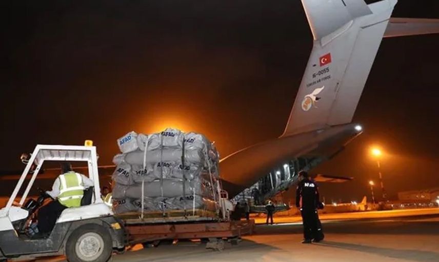 Türkiye, Pakistan'a yardım eli uzattı! İnsani yardım uçakları bölgeye ulaştı