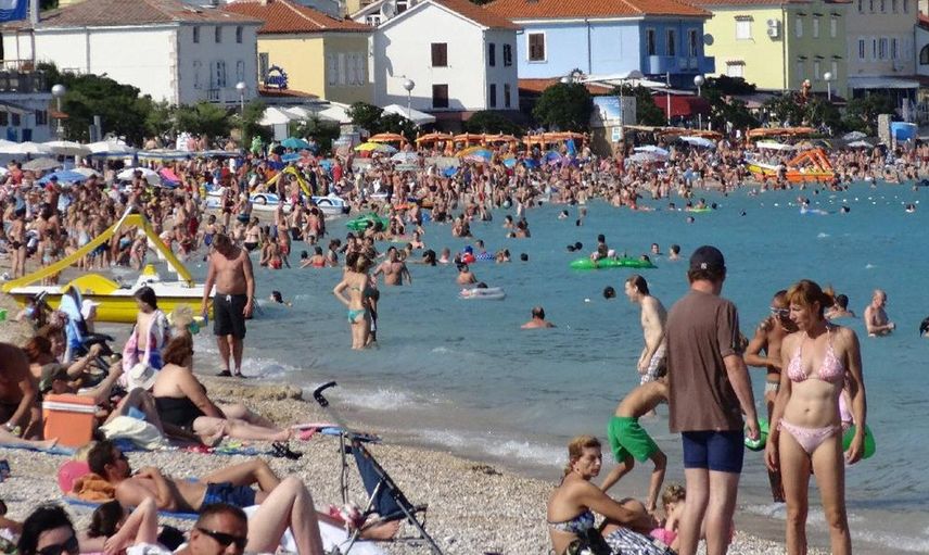 Türkiye'de Turizm Bu Yıl Erken Bitmeyecek!