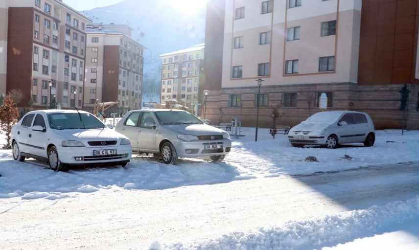 Türkiye’nin doğusu buz tuttu: Termometre -18 dereceyi gösterdi