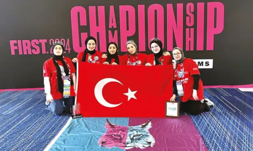 Türkiye'nin gururu: 7748 Techtolia Robotics Takımı, First Robotics Competition'ta ödül aldı!