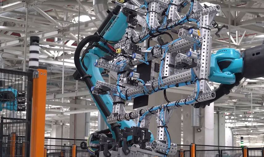 Türkiye'nin teknolojisinde büyük gelişme, Togg'a yerleştirilen robotlarda denemeler başladı!