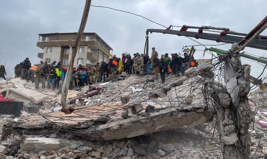Türkiye’yi yasa boğan tarihin en büyük depremine dair son dakika gelişmeleri