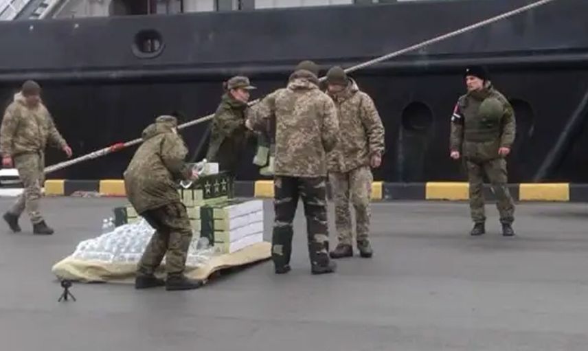 Ukrayna o askerlerin öldüğünü söylemişti! Rusya esir askerin görüntüsünü paylaşarak yalanladı