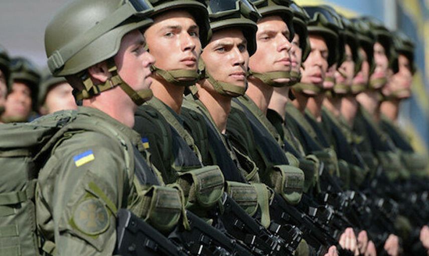 Ukrayna, Rusya Sınırına Asker Sevkiyatı Yapıyor