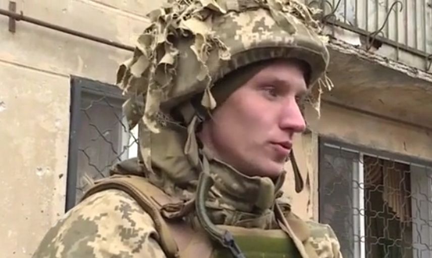 Ukrayna'da Asker Röportaj Yaparken Bomba Atıldı: O Anlar İse Kameraya Yansıdı!