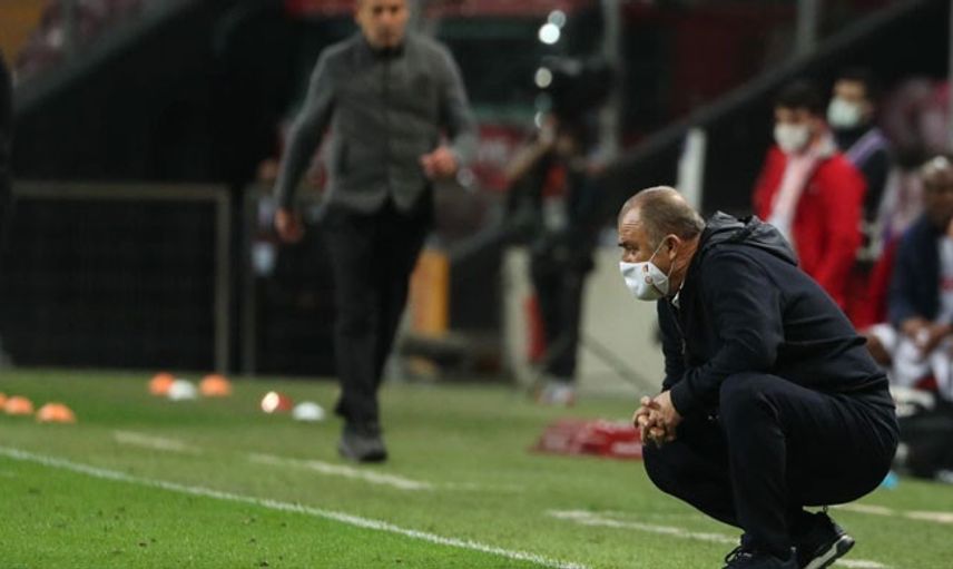 UltrAslan Terim'in İstifasını İstedi