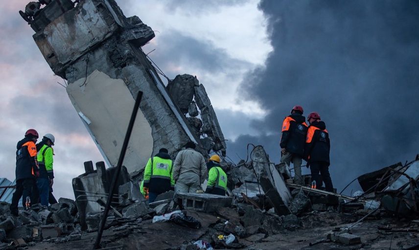 Uluslararası panik: 6,4 büyüklüğünde deprem meydana geldi!