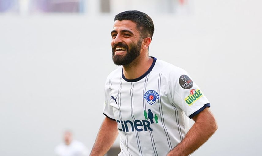 Umut Bozok Trabzonspor’a transfer oldu mu? Umut Bozok’un Türkiye temsilcisi oyuncusunun Trabzonspor’a imza atmadığını açıkladı