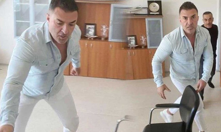 Üniversitede akılalmaz olay: Dekan, sınav sırasında sınıfını boş bırakan profesöre saldırdı