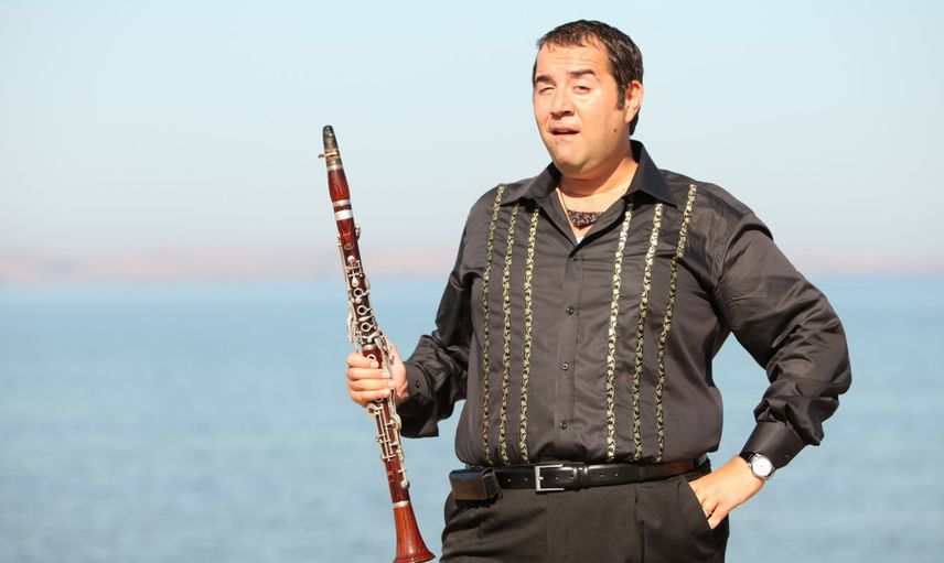 Ünlü Komedyen Ata Demirer'den Hayranlarını Sevindirecek Haber!