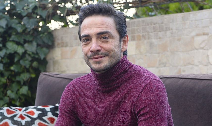 Ünlü Oyuncu Ahmet Kural İki Yıldır Aşk Yaşadığı Sevgilisiyle Nikah Masasına Oturmaya Karar Verdi!