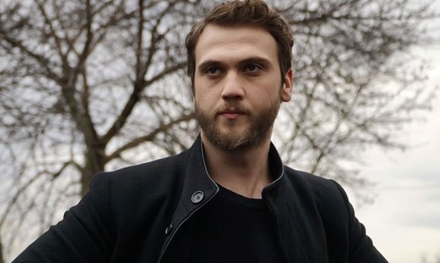 Ünlü Oyuncu Aras Bulut İynemli'den Gelen Kötü Haber Sevgilisi Bige Önal'ı Korkuttu!