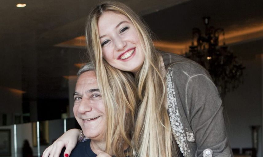 Ünlü Şovmen Mehmet Ali Erbil’den Kızı Yasmin Erbil’in Seksi Pozlarına Onay!