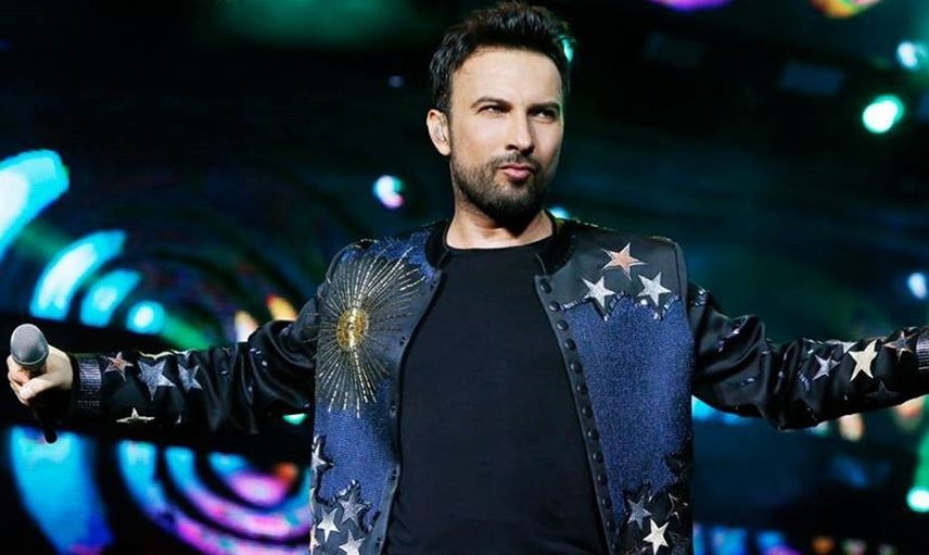 Ünlülerin akın ettiği lansman gecesine Tarkan’ın şovu damga vurdu