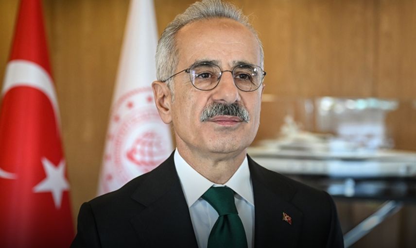 Uraloğlu  açıkladı! Karadeniz'de saldırıya uğrayan geminin mürettabatı iyi