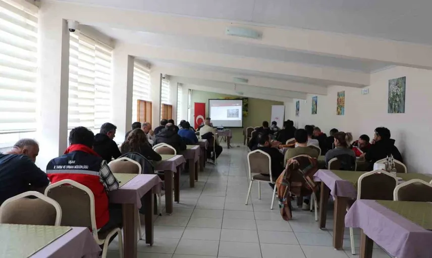 Uşak'ta Buzağı Kayıplarını Azaltma Eğitimi