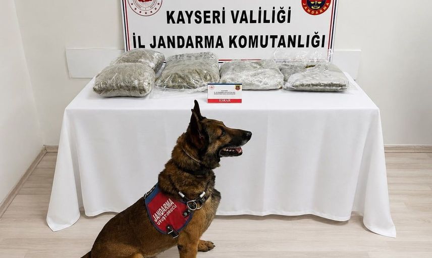 Uyuşturucuyla yakalanan CHP'li meclis üyesi istifa etti