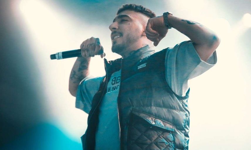 Uzi kimdir? Uzi konseri neden yarıda kesildi? Uzi'ye konser sahnesinde saldırı
