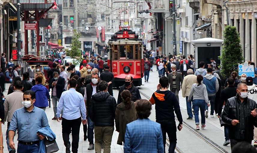 Pandemi ne zaman bitecek? Uzmanlar açıkladı: Yoğun bakımda yatan hasta sayısı azaldı