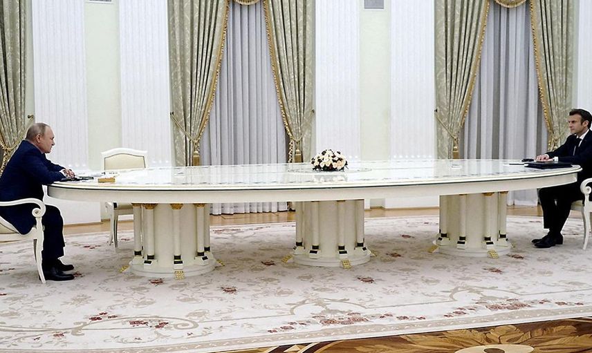 Uzun Masanın Şifresi Çözüldü! Ruslar Açıklamada Bulundu: Macron 3 PCR Testi Olmadı