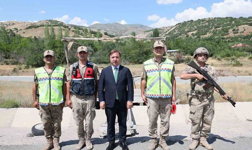 Vali Aydoğdu’dan jandarma personeline asayiş noktasında ziyaret