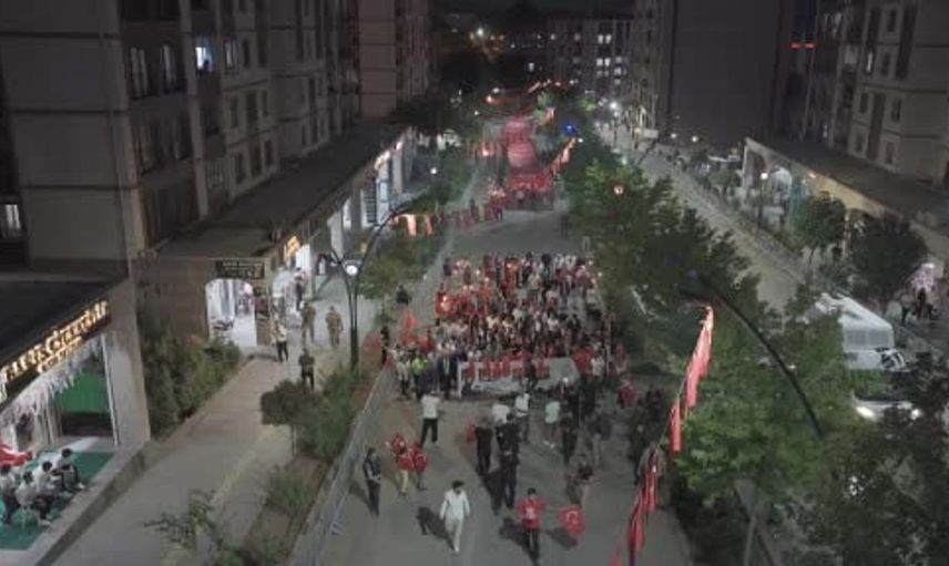 Vali Ekici: 15 Temmuz hain darbe girişimi milletin iradesiyle tarihe gömüldü